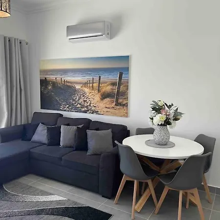 Apartament Cantinho De *